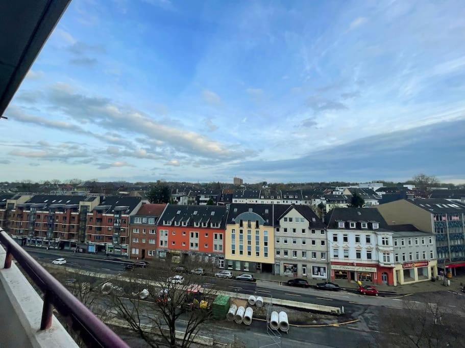 Grosse 3-Zimmer Wohnung, Zentrale Lage. Mülheim an der Ruhr Exteriör bild