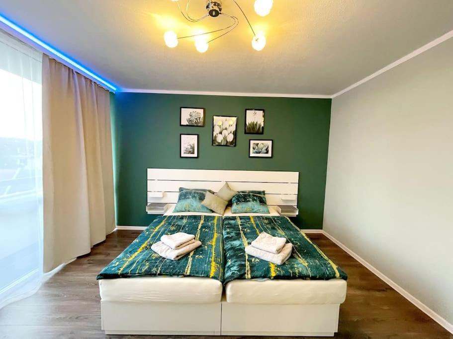 Grosse 3-Zimmer Wohnung, Zentrale Lage. Mülheim an der Ruhr Exteriör bild