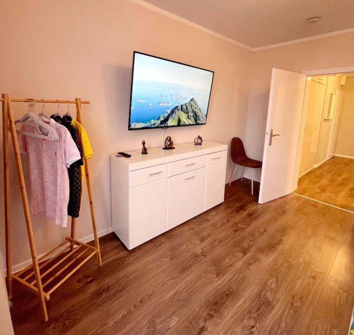 Grosse 3-Zimmer Wohnung, Zentrale Lage. Mülheim an der Ruhr Exteriör bild