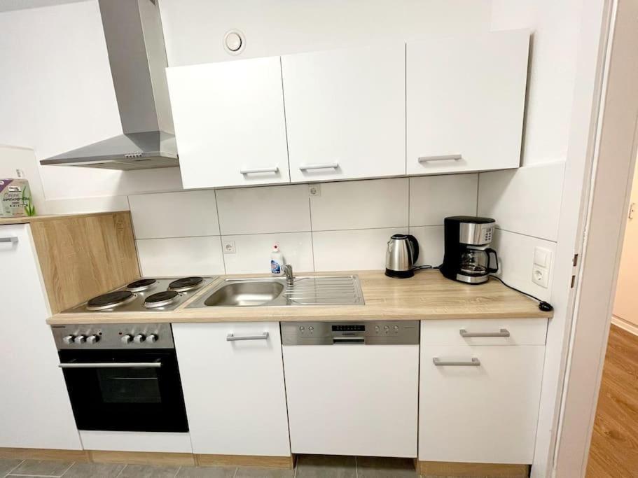 Grosse 3-Zimmer Wohnung, Zentrale Lage. Mülheim an der Ruhr Exteriör bild